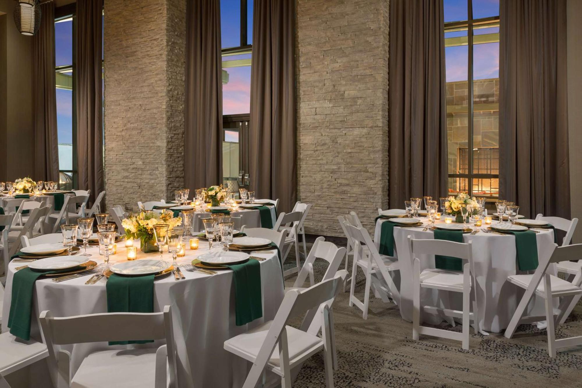 Hampton & - Napa, Ca 3*
